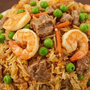 Combination Fried Rice (Beef, Chicken & Shrimp)