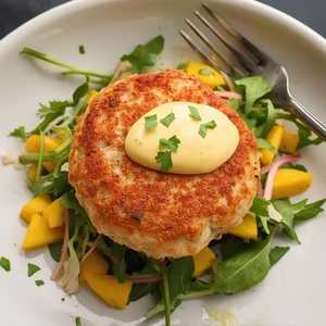 GOLDEN GLOW SALMON CAKES GF, DF
