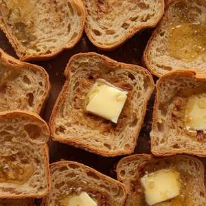 Tray Multigrain Bread