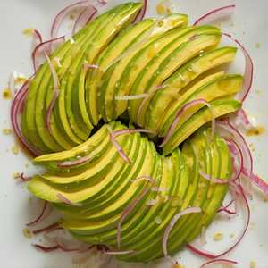 Avocado Salad (Ensalada de Aguacate)