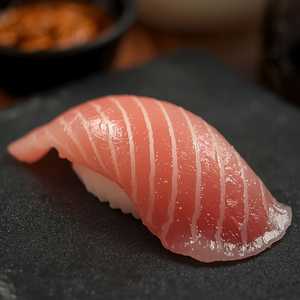 hamachi nigiri