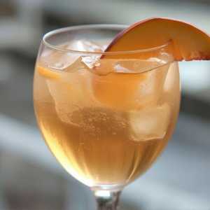 Peach Temptation Spritz