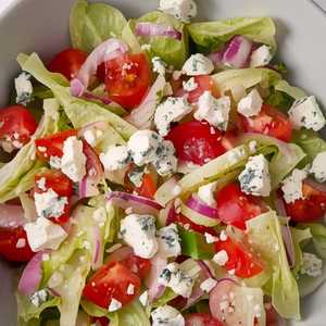 Chopped Lettuce, Tomato, Onion & Blue Cheese