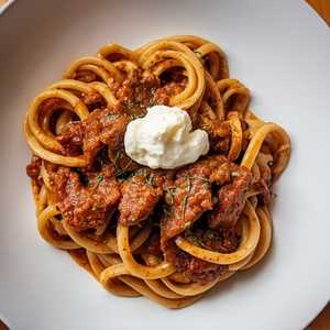Spiced Beef Bolognese, Bucatini