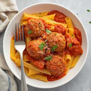 Pasta Marinara With Meatballs