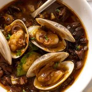 Manila Clams in Black Bean Sauce