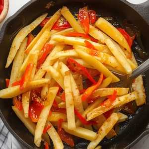 Baby Red Pepper Shredded Potatoes