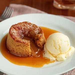 Dulce De Leche Lava Cake