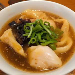 Yellow Eel Noodle Soup / Lo Mein