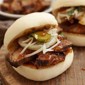 Braised Pork Belly Buns