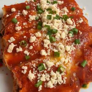 Enchiladas Rojas (Queso)