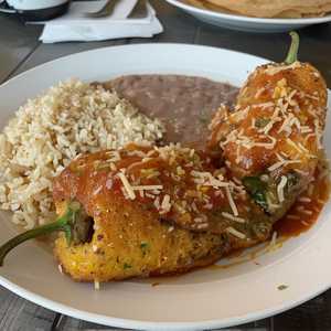 Relleno Platter