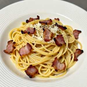 Chitarra Alla Carbonara