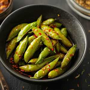 SPICY GARLIC EDAMAME