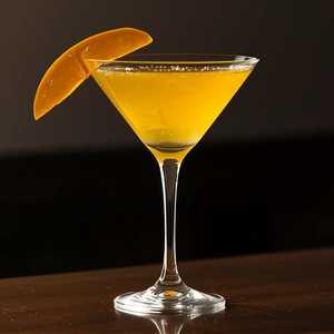 Mangolicious Martini