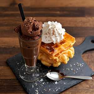 Chocolate Sundae with Taiyaki