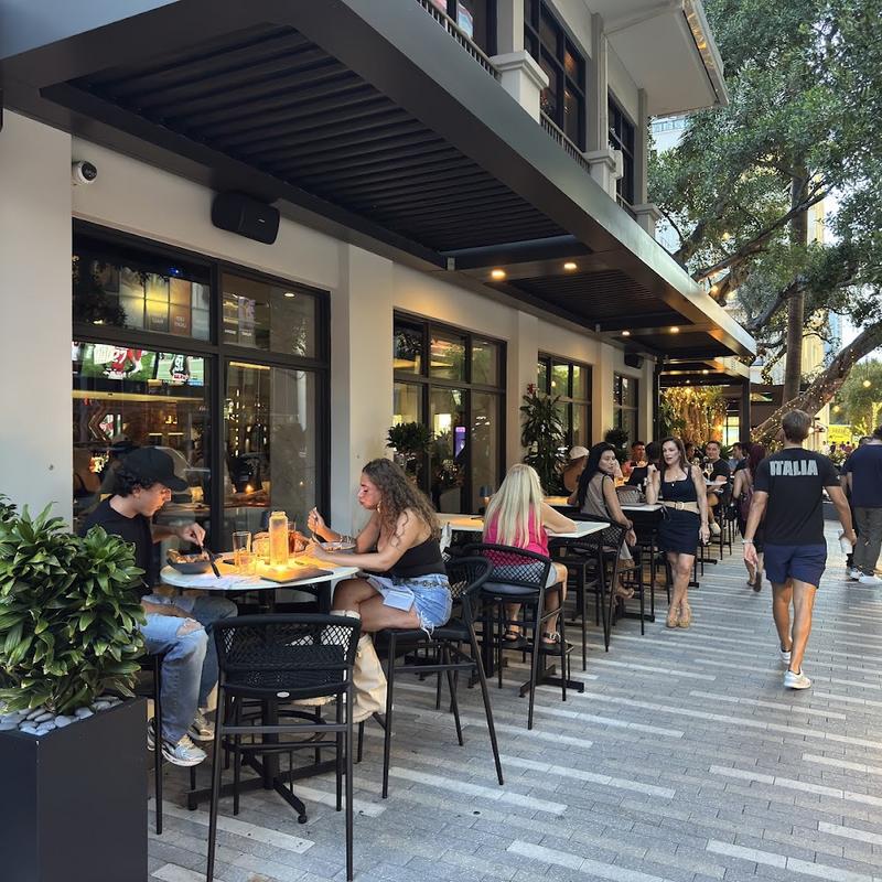 Moxies Miami Restaurant