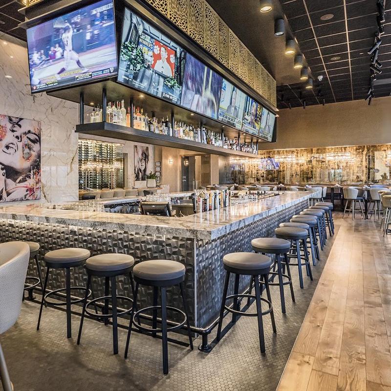 Moxies Dallas Uptown Restaurant