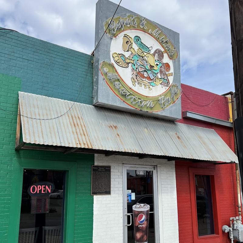 Pepe's & Mito's
