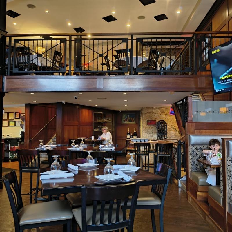 Downtown Louie's Grill