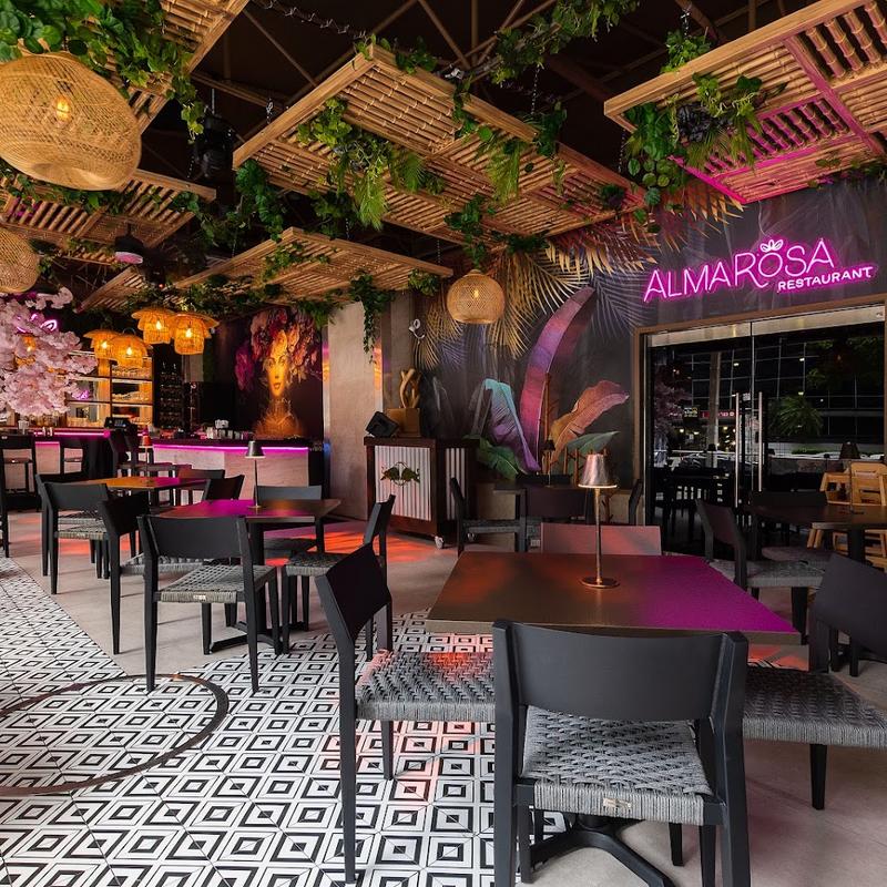 AlmaRosa Restaurant & Lounge