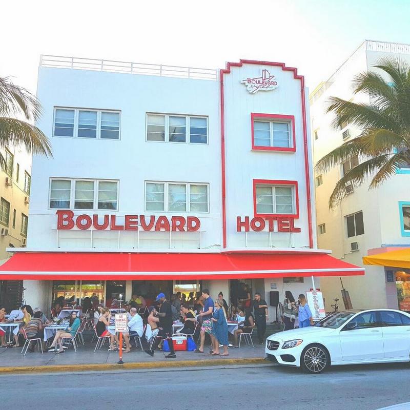 Boulevard Restaurant