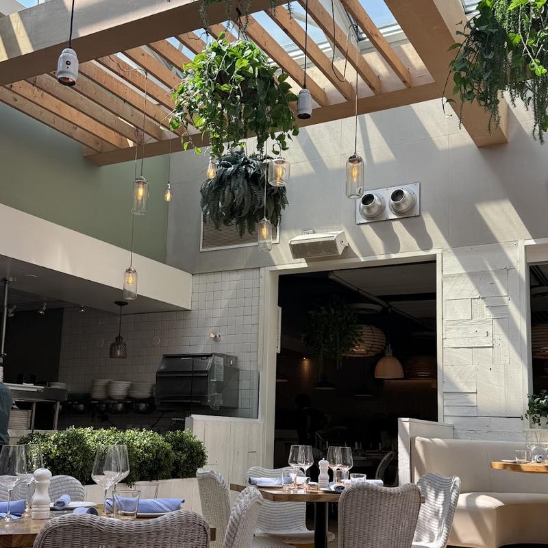 Summer House Santa Monica